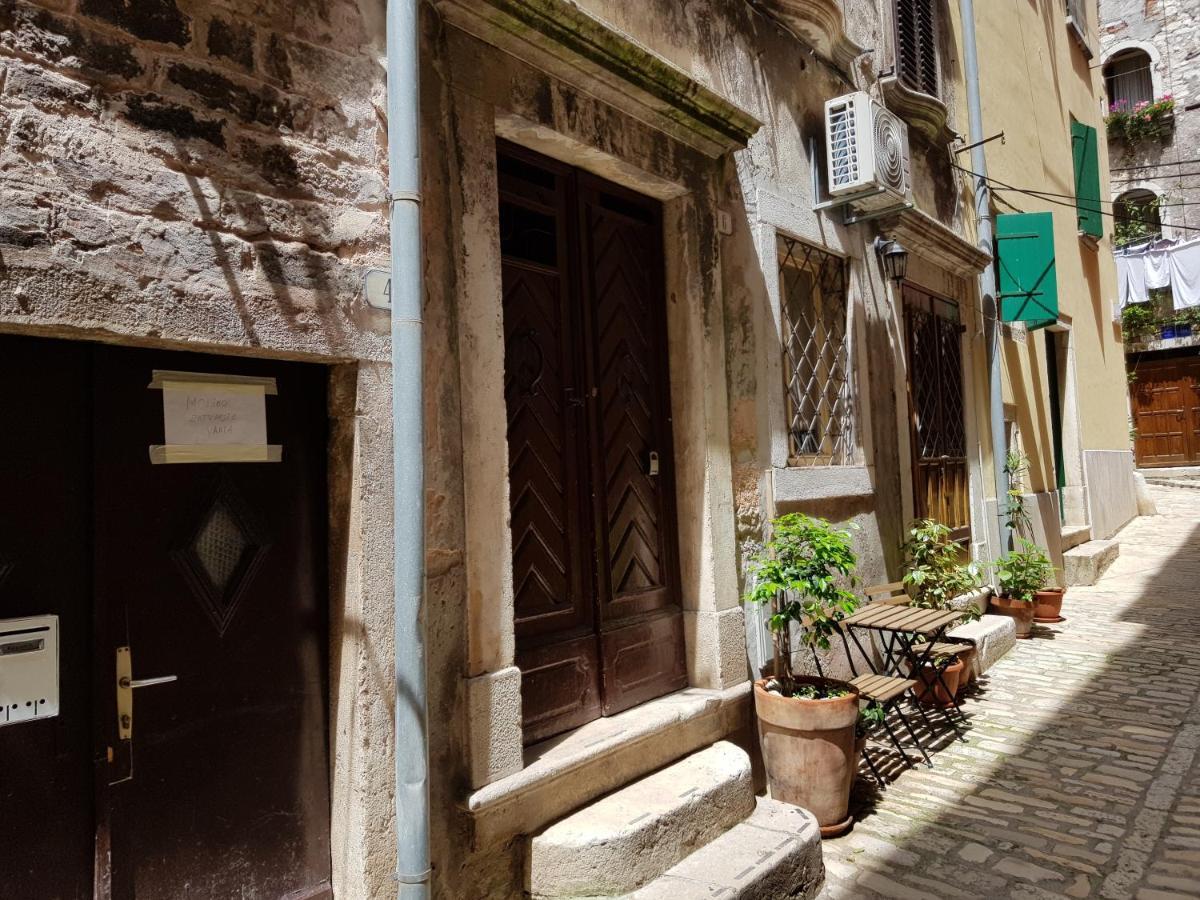 Captain'S Residence Rovinj Exterior photo